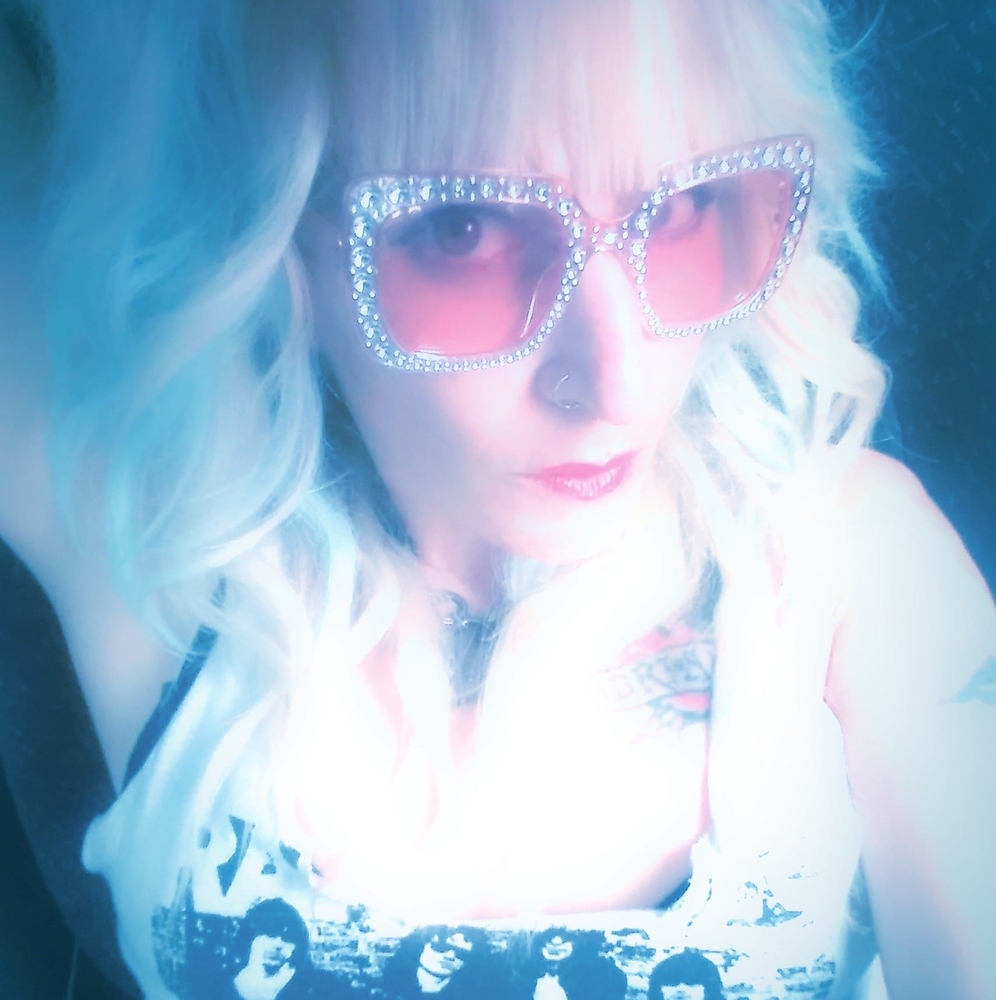 Meet your Posher, Aja